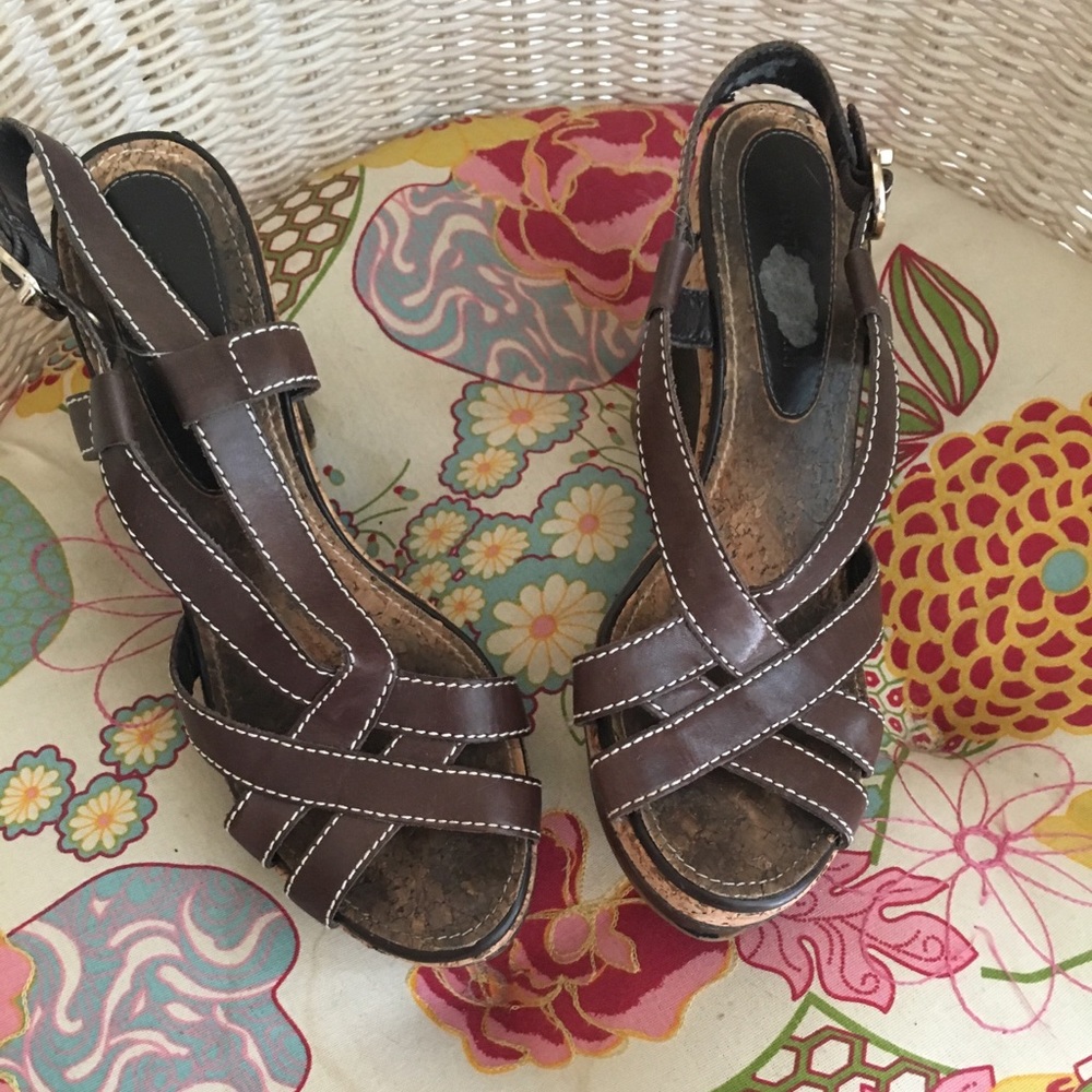 Brown Antonio Melani Wedges !